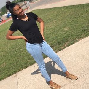 Meet your Posher, Chantea